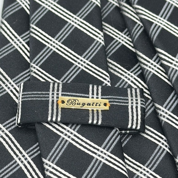 Bugatti 100% Silk Tie - Picture 3 of 5